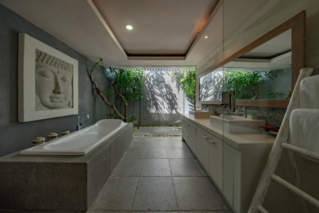 Łazienka inspirowana motywami buddyjskimi